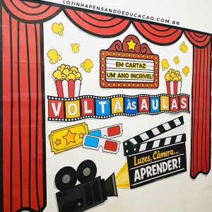 Painel "Luzes, câmera... aprender!"